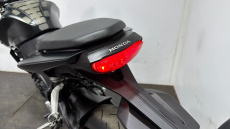 (23MY) Honda CB125R